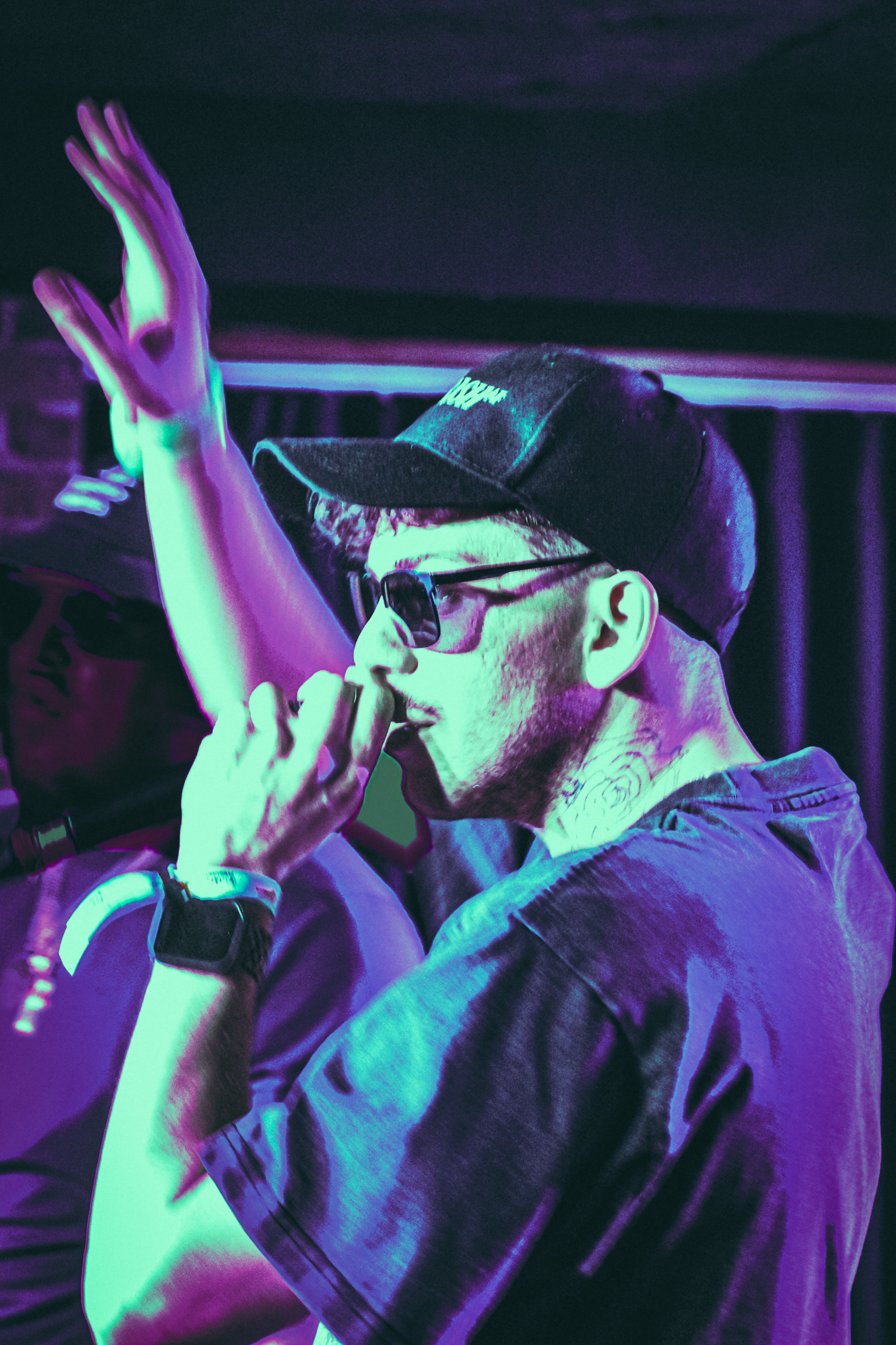 Estuardo press photo 6